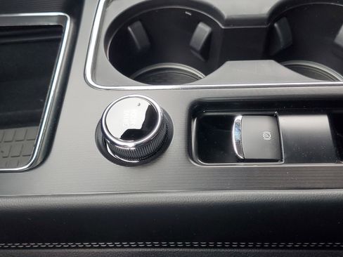 New 2026 Lincoln Corsair Premiere image 24