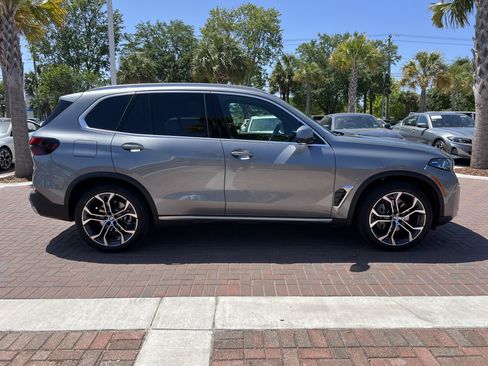 Used 2026 BMW X5 sDrive40i image 11