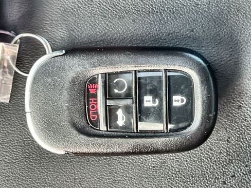 Certified 2025 Honda Accord SE image 21