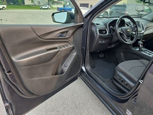 Used 2022 Chevrolet Equinox LT AWD/4WD image 15