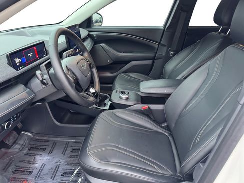 Used 2024 Ford Mustang Mach-E Premium image 9