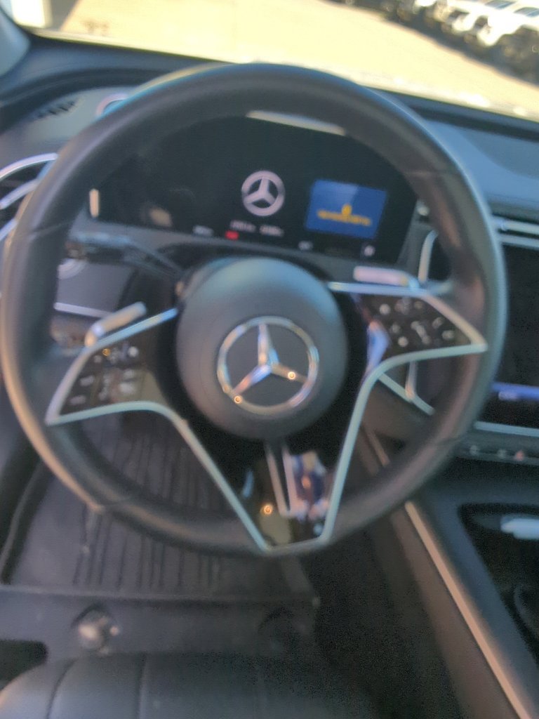 Used 2024 Mercedes-Benz E 350 4MATIC Sedan image 6