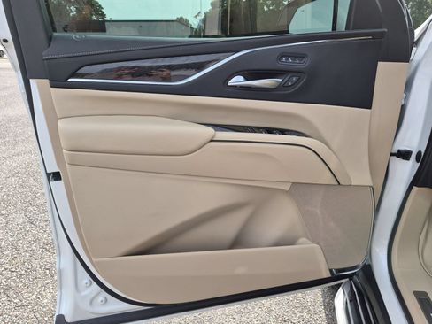 Certified 2023 Cadillac Escalade Premium Luxury w/ Performance Package AWD/4WD image 22