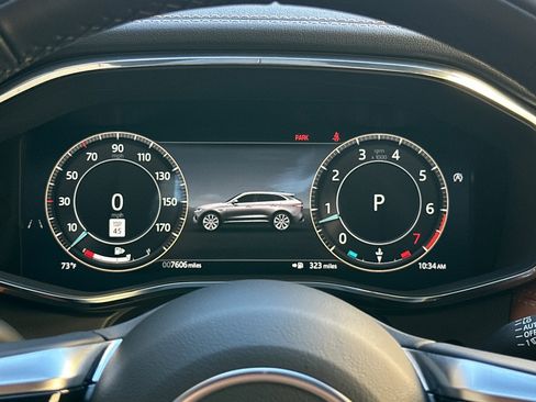 Used 2025 Jaguar F-PACE R-Dynamic S image 29