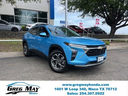 Used 2025 Chevrolet Trax LT w/ Driver Confidence Package