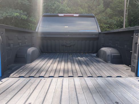 Used 2022 Chevrolet Silverado 1500 RST w/ Safety Package AWD/4WD image 18