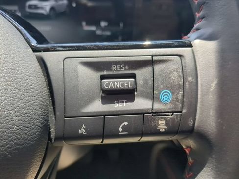 Certified 2025 Nissan Kicks SR FWD image 17