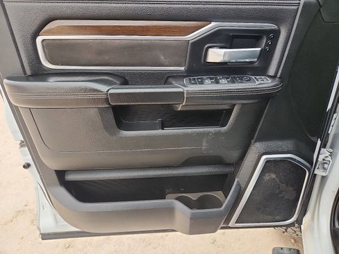 Used 2024 RAM 2500 Laramie image 12