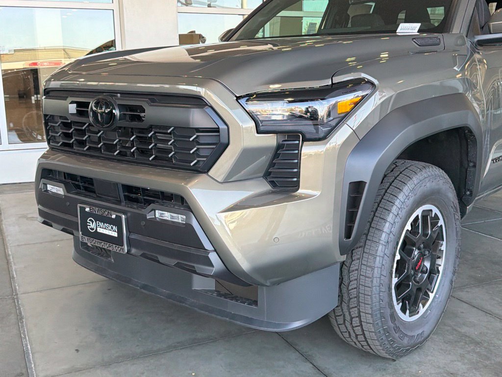 New 2026 Toyota Tacoma TRD Off-Road w/ TRD Off Road Upgrade Package AWD/4WD image 3