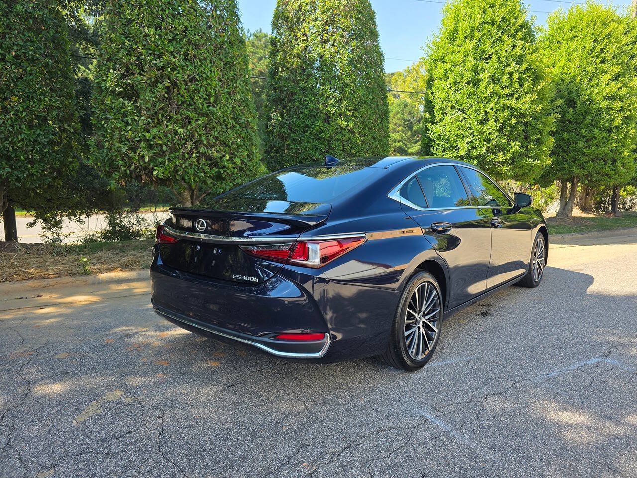 Used 2024 Lexus ES 300h w/ Premium Package FWD image 5