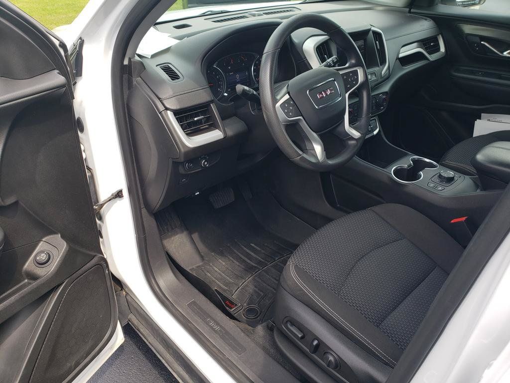 Used 2022 GMC Terrain SLE w/ Driver Convenience Package AWD/4WD image 11