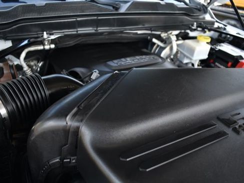 Used 2022 RAM 2500 Tradesman w/ Chrome Appearance Group image 18