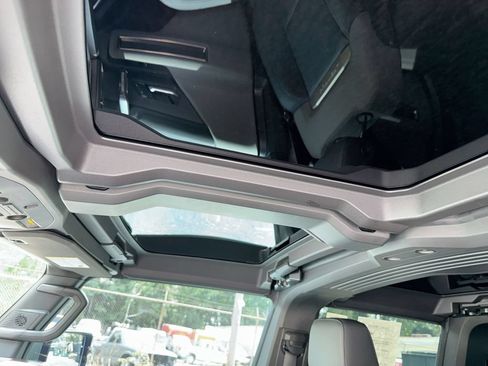 Used 2024 GMC Hummer EV 3X AWD/4WD image 20
