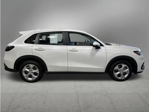 Certified 2024 Honda HR-V LX image 7