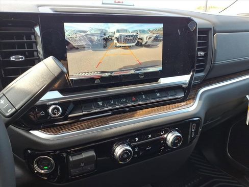 New 2026 GMC Sierra 2500 SLE image 20