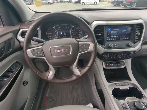 Used 2022 GMC Acadia SLT w/ Preferred Package image 18