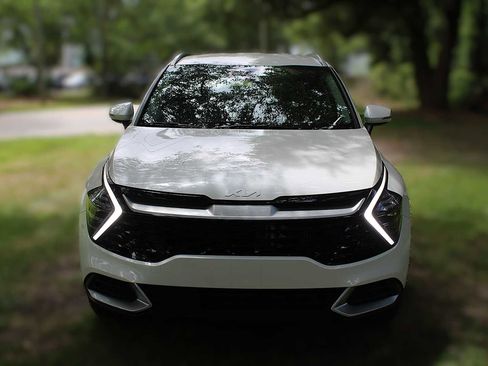 New 2025 Kia Sportage EX image 16