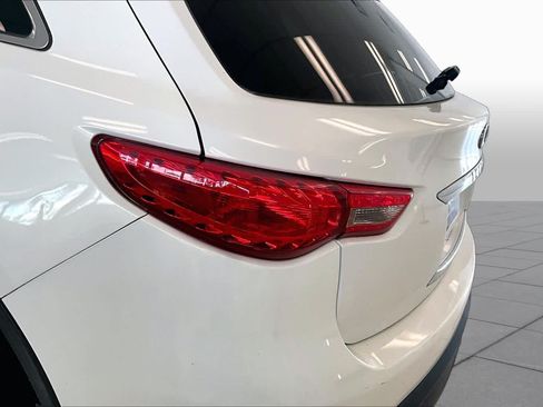 Used 2014 INFINITI QX70 AWD w/ Premium Package image 25