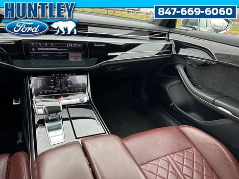 Used 2021 Audi S8 L image 21