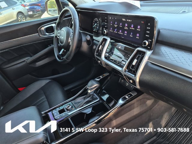 Certified 2023 Kia Sorento SX AWD/4WD image 14