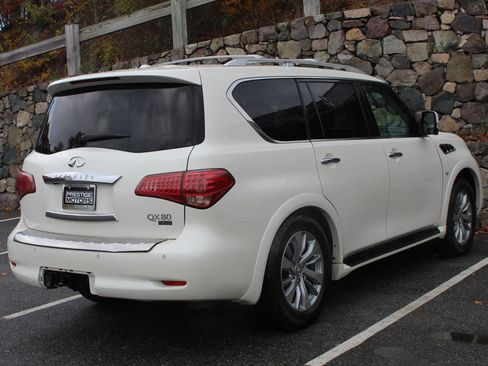 Used 2017 INFINITI QX80 4WD w/ Driver Assistance Package image 9