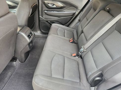 Used 2022 GMC Terrain SLE w/ Driver Convenience Package FWD image 32
