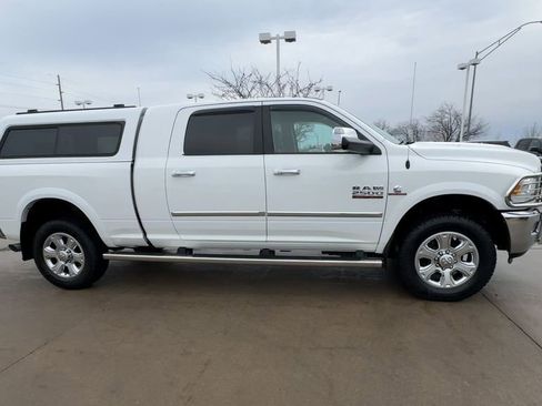 Used 2014 RAM 2500 Limited image 9