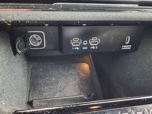 Used 2022 Jeep Wagoneer Series III RWD image 7