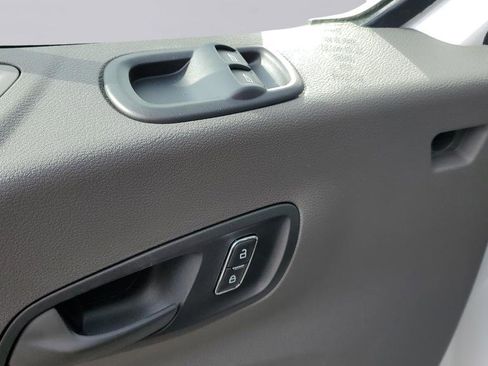 New 2026 Ford Transit 250 148 Medium Roof RWD image 23