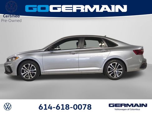 Used 2025 Volkswagen Jetta Sport FWD image 12