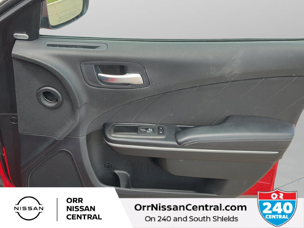 Used 2023 Dodge Charger SXT RWD image 10