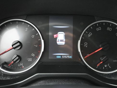 Used 2021 Toyota RAV4 XLE AWD/4WD image 10