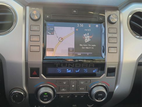 Used 2014 Toyota Tundra Platinum image 19