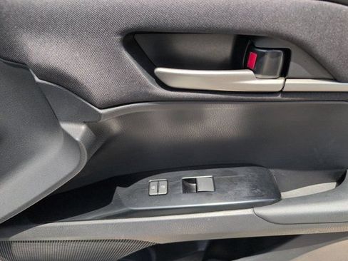 Used 2025 Toyota Camry LE FWD image 33