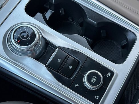 Used 2024 Ford Explorer XLT w/ Equipment Group 202A image 22