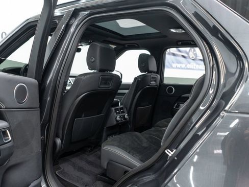 Used 2023 Land Rover Discovery S R-Dynamic image 16