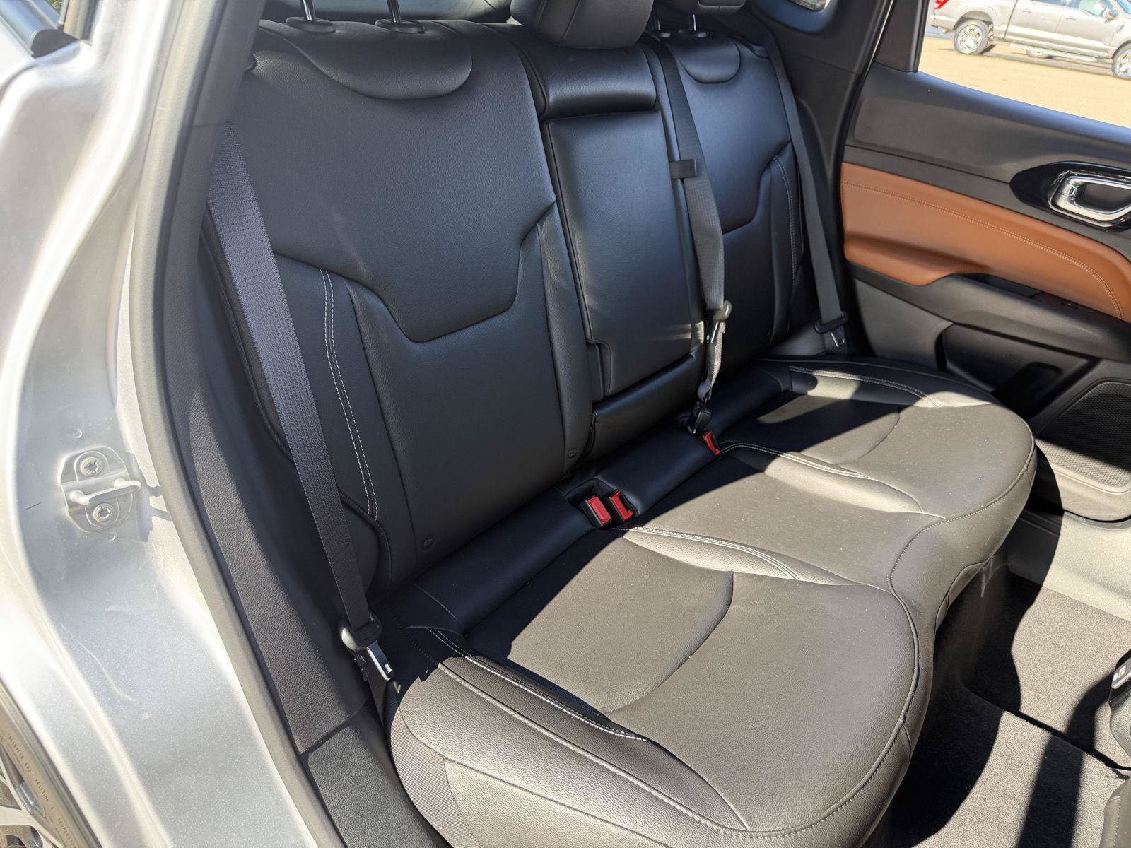 Certified 2025 Jeep Compass Limited AWD/4WD image 15