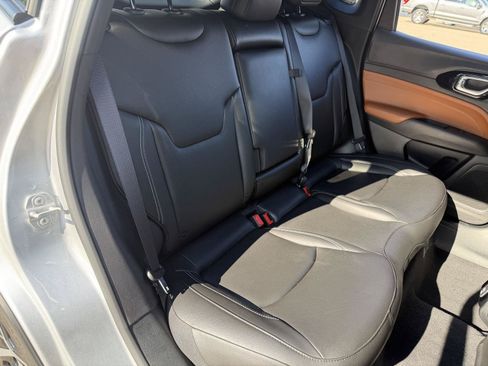 Certified 2025 Jeep Compass Limited AWD/4WD image 15