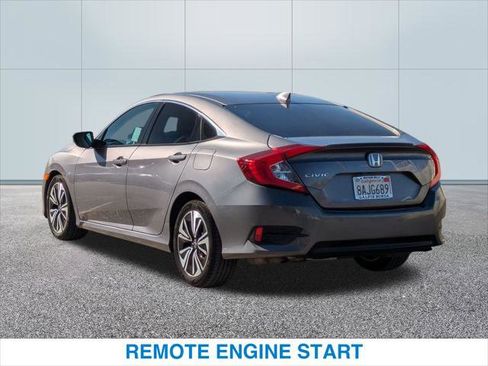 Certified 2017 Honda Civic EX-T image 9