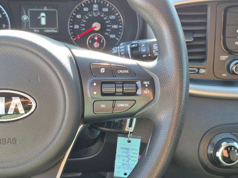 Used 2018 Kia Sorento LX AWD/4WD image 18