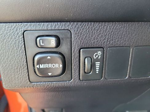 Used 2016 Toyota RAV4 XLE image 30