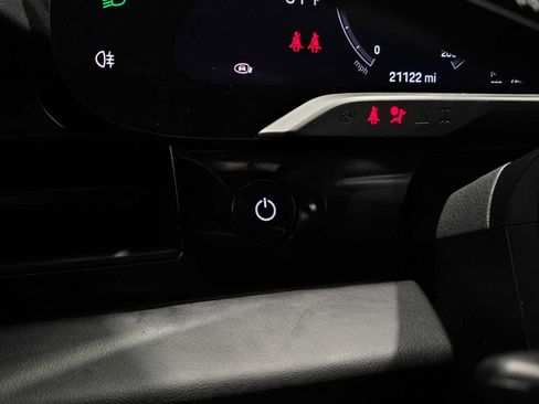 Used 2022 Porsche Taycan image 30