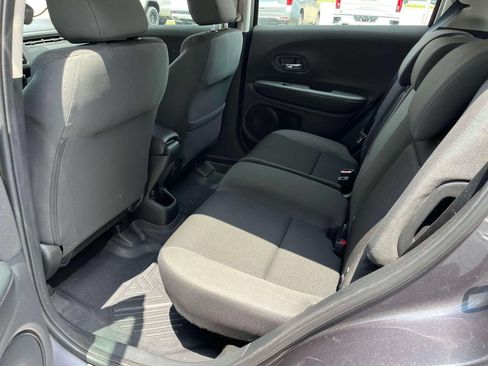 Used 2021 Honda HR-V LX image 16