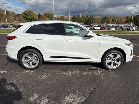 New 2025 Audi Q5 Premium Plus image 8