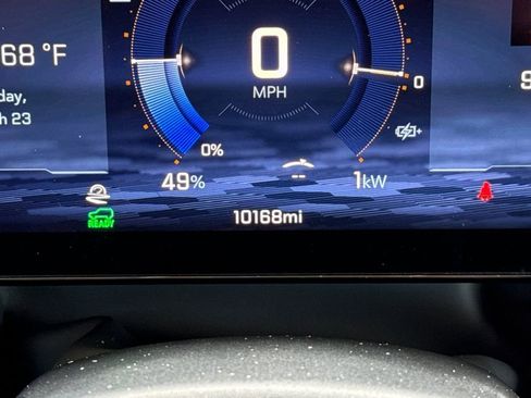 Used 2025 Chevrolet Equinox EV LT w/ Convenience Package image 37