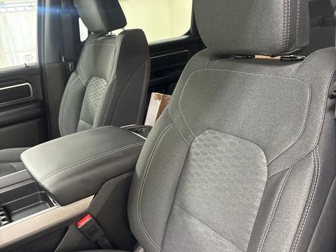 New 2026 RAM 1500 4x4 Crew Cab image 15