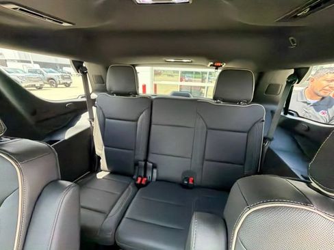Used 2021 Chevrolet Tahoe Premier w/ Premium Package AWD/4WD image 28