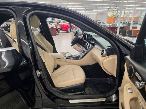 Used 2018 Mercedes-Benz C 300 4MATIC Sedan w/ Premium Package image 35