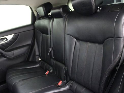 Used 2017 INFINITI QX70 2WD w/ Premium Package image 19