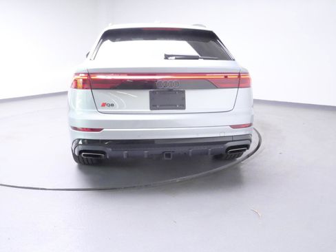 Used 2024 Audi Q8 Prestige w/ Prestige Package AWD/4WD image 7